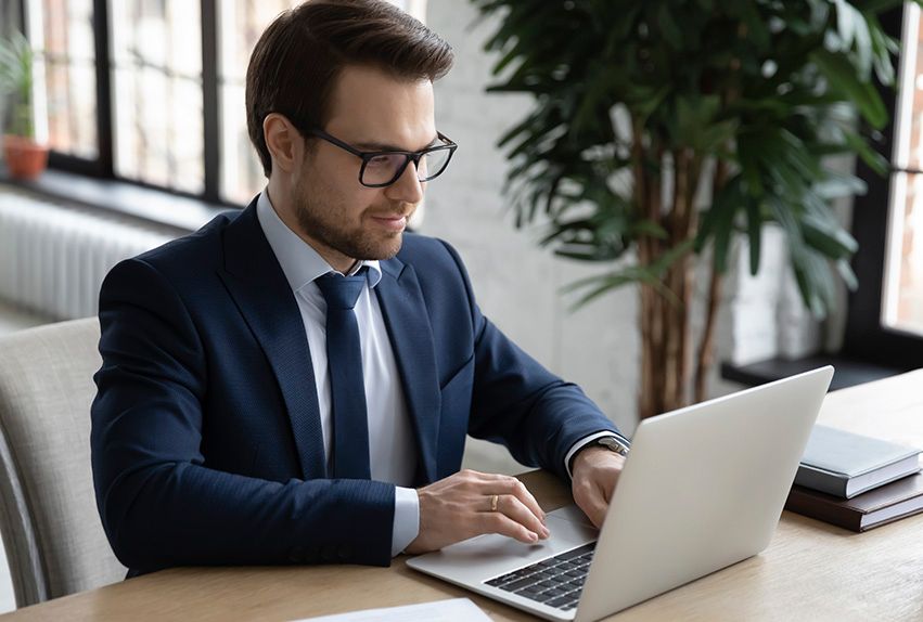 Dicas de como organizar a sua mesa de trabalho e aumentar a sua produtividade